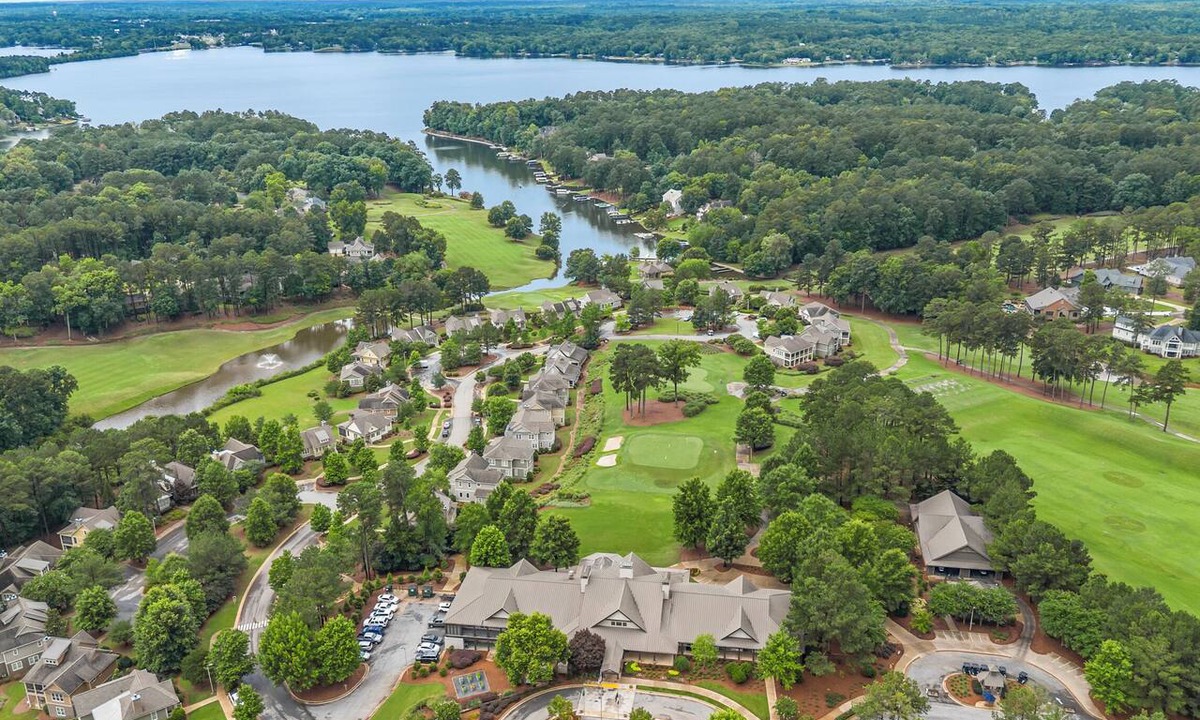 Reynolds Landing Cottage | Pet-Friendly Reynolds Lake Oconee Retreat 3BR Cottage Near Golf & Lake