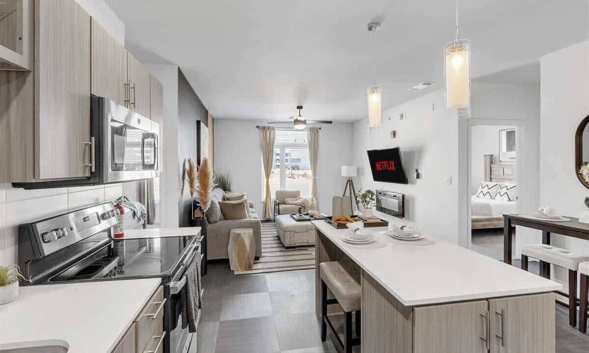 Rogers Apartment | Pool, Gym, and Game Room - LCP Collection