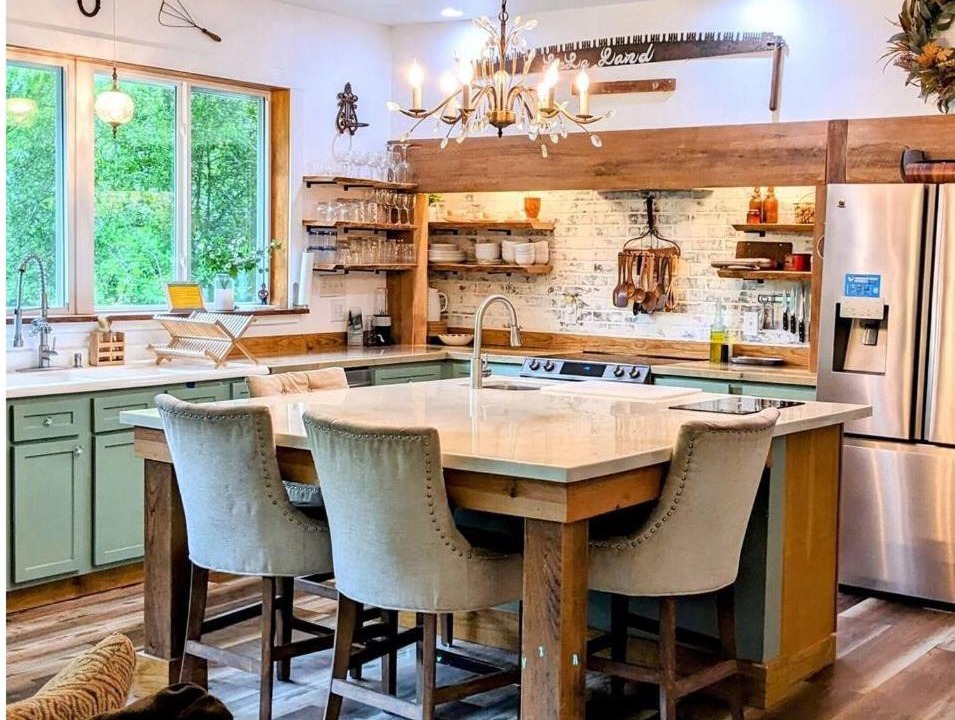 Covington House | Private Beach, secluded!