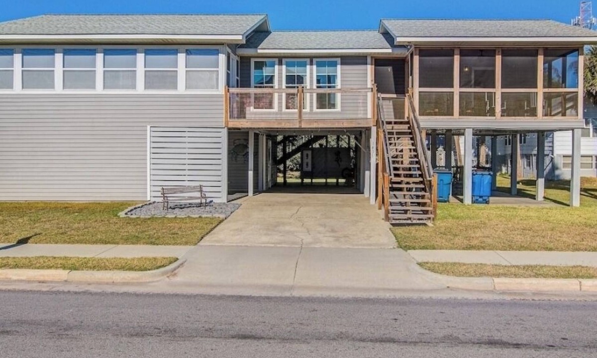 Edisto Island House | Private Pool at 'Livin' Is Easy' Spacious 5-bedroom & Cargo Lift at Edisto Beach