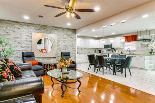 Port Wentworth House | Sand Volleyball Court, Pool, Hot Tub! Fun Retreat