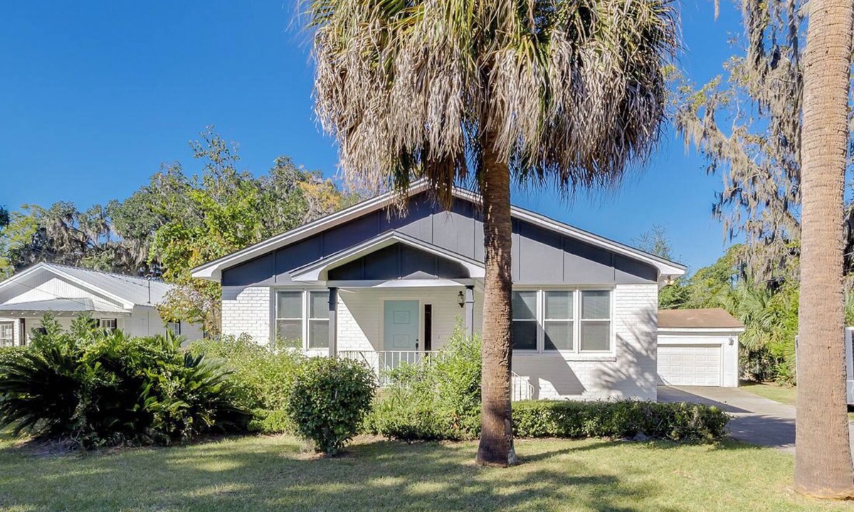 Thunderbolt House | Savannah GA 5BR Family Stay/Close to Beach/EV Charger/DogFriendly