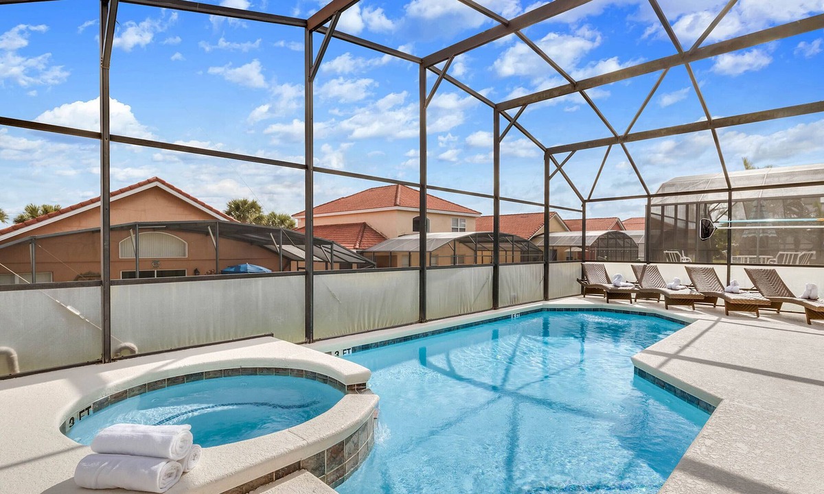 Solana Villa | SO136CA - Amazing 4 Bedrooms Pool Home with Clubhouse Access