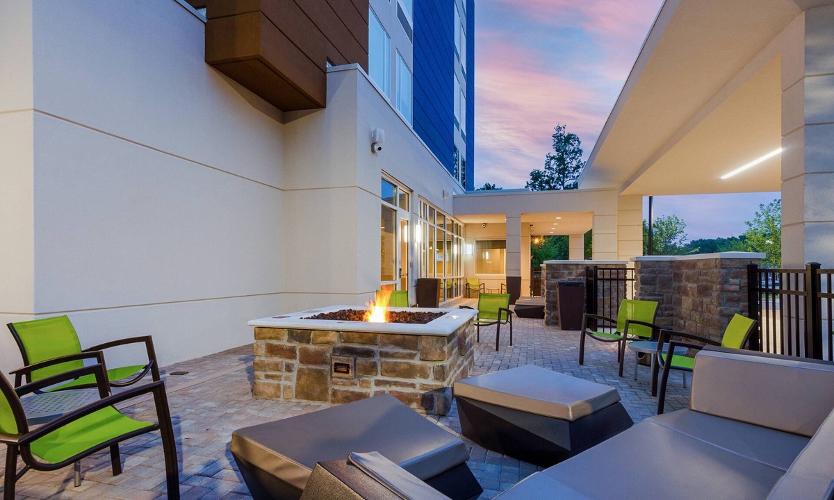 North Charleston Hotel | SpringHill Suites by Marriott Charleston Airport & Convention Center