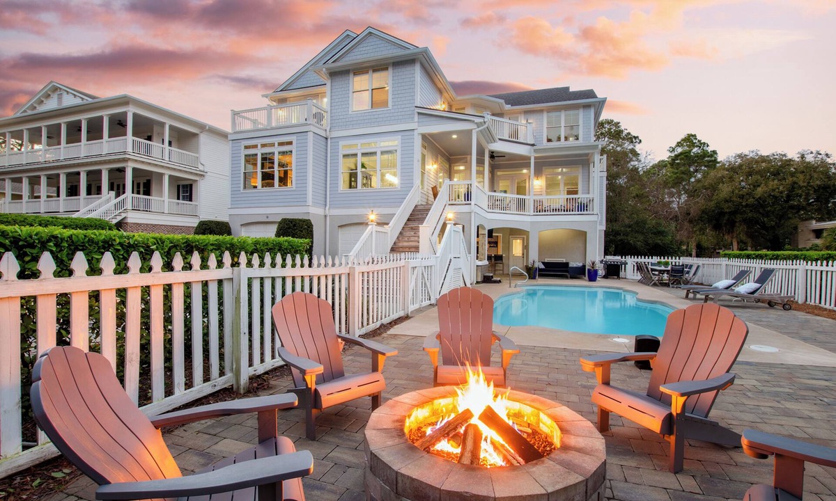 Folly Field House | Steps to Beach | Pool, Hot Tub, Fire Pit 7BR, Sleeps 18 | Cobalt Coast