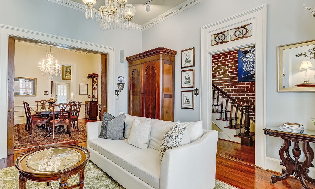 Historic District - North House | Stunning Historic Home on Broughton St