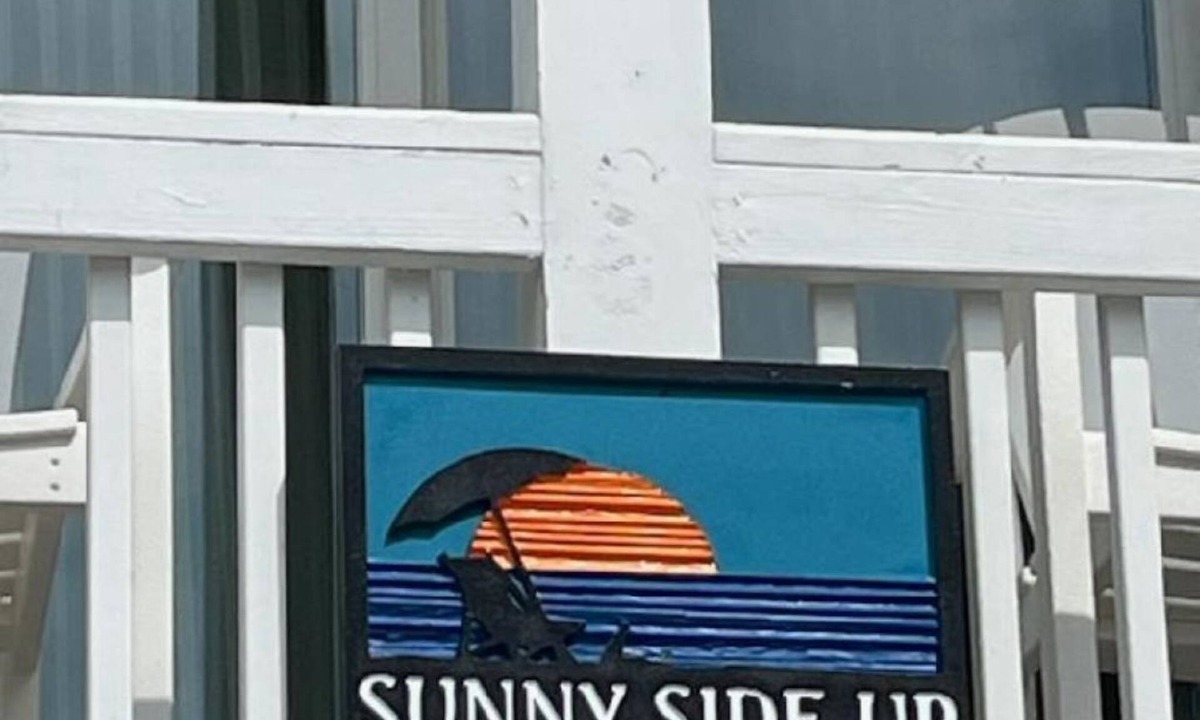 Bermuda Bay House | Sunny Side Up - Special -Rates Reduced Sunday - Wednesday Nights - Pool Open.