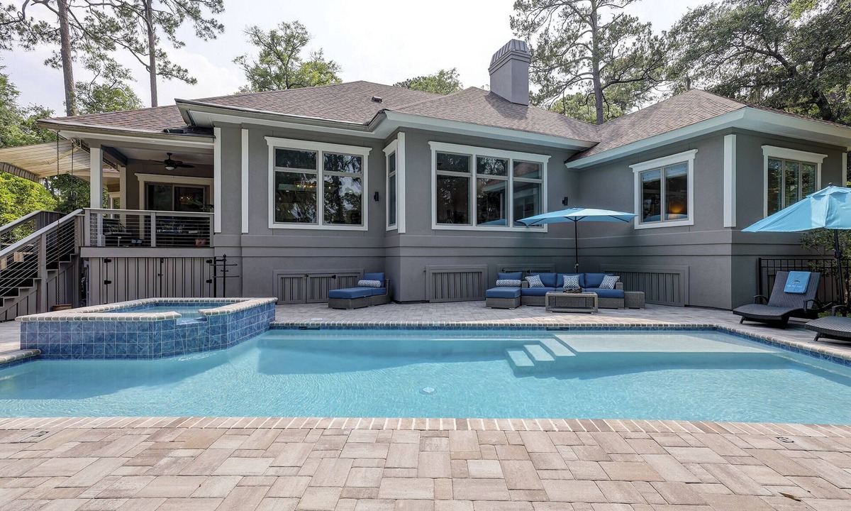 Shipyard Plantation House | Sunset Rentals | Kingston 47