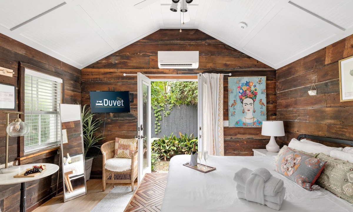 Cannonborough Elliotborough Cottage | The Bungalow | Only 1 Block from King