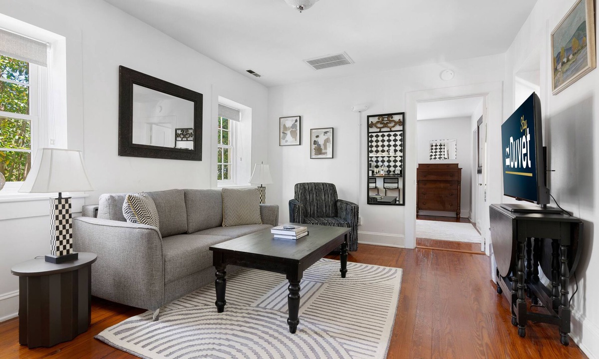 Ansonborough House | The McKenzie Suite at The Mary Scott House