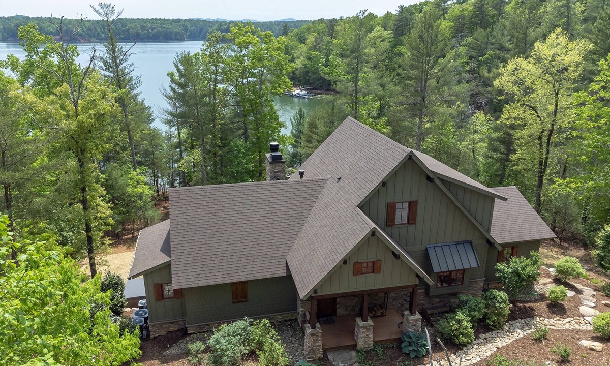 Nebo House | The Waterman | Lakefront Luxury with Hot Tub & Dock!