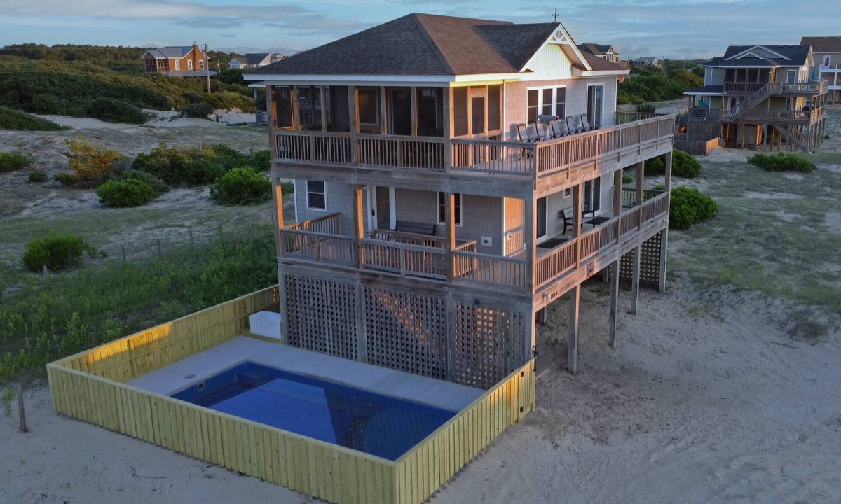 Carova Beach House | The Weathervane | 3BR Semi-Oceanfront Carova Beach 4x4 OBX | Priv Pool | Pets