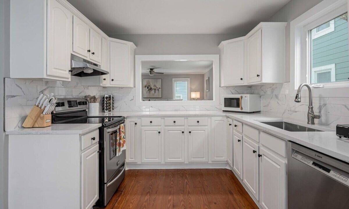 South of Broad House | Walkable Downtown Charleston Home with Courtyard