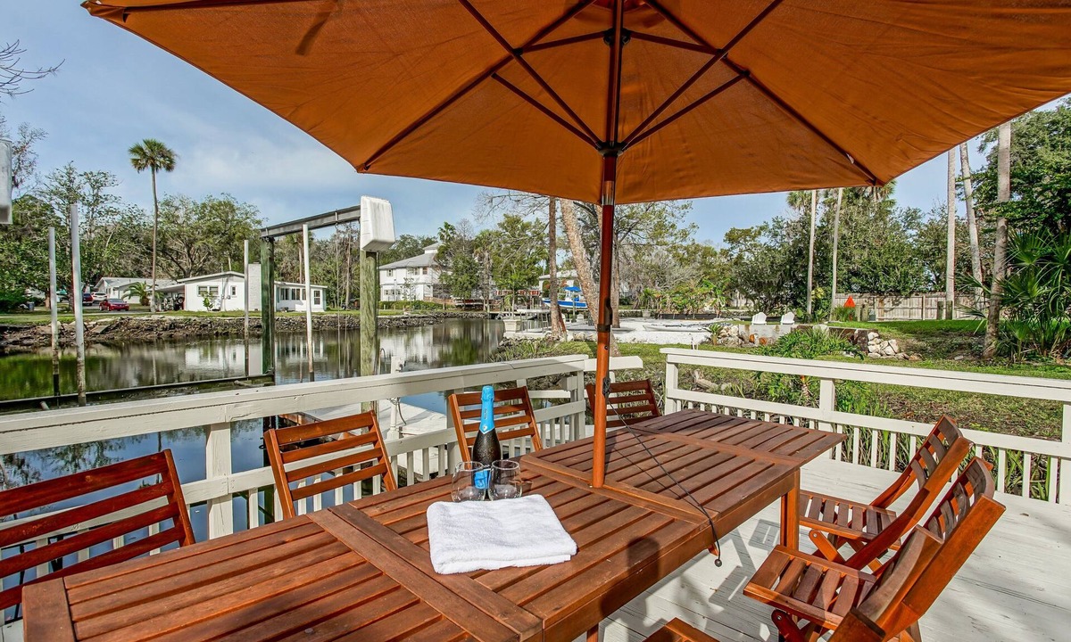 Crystal River House | Waterfront Crystal River with Private Dock and kayaks