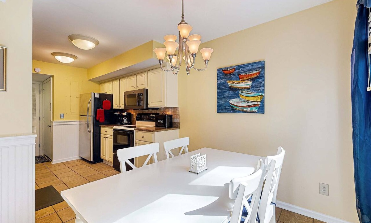Kiawah Island Condo | Waterfront Family Retreat with Pond Views - Close to Tennis and Golf - Dogs Welcome