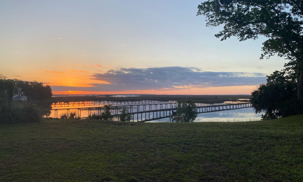 Savannah House | Waterfront Home on Wilmington Island - 15min to downtown Savannah & Tybee Island
