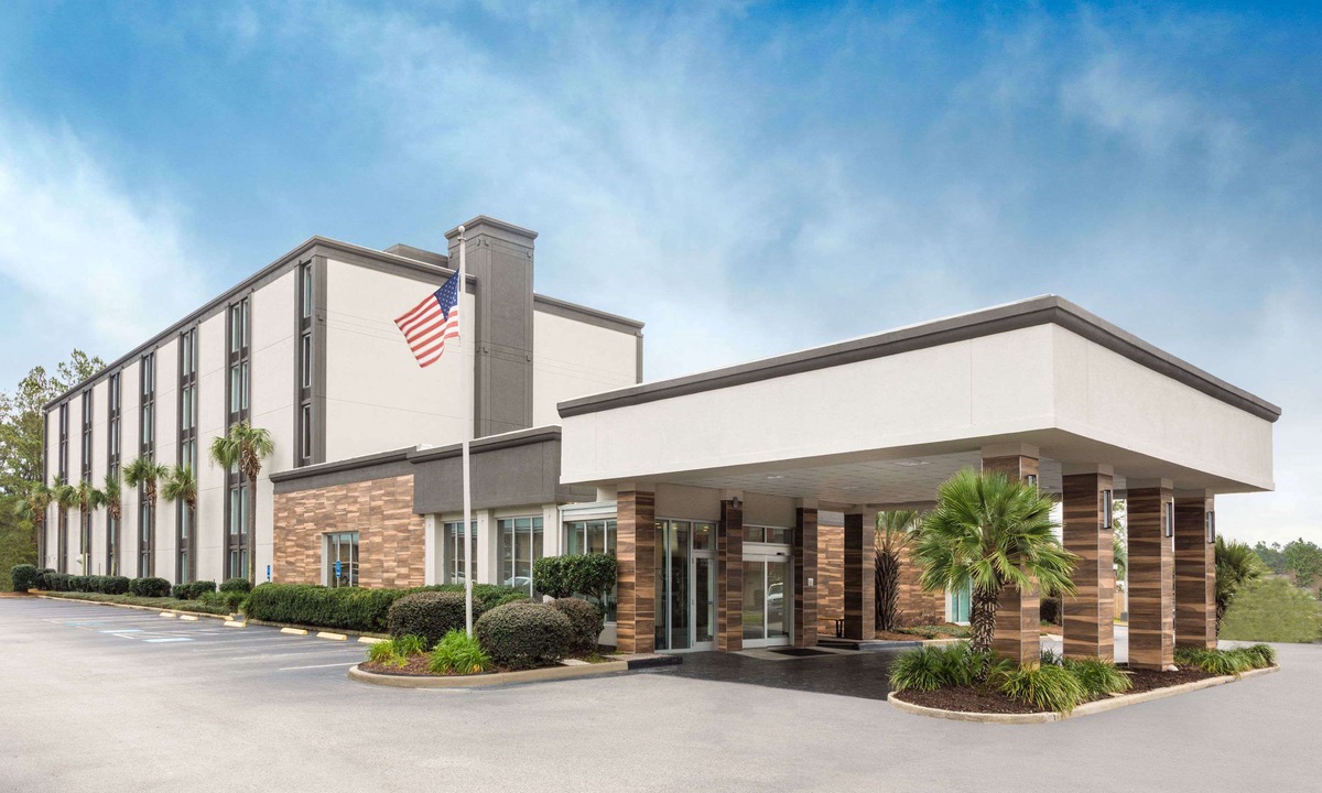 Summerville Hotel | Wyndham Garden Summerville