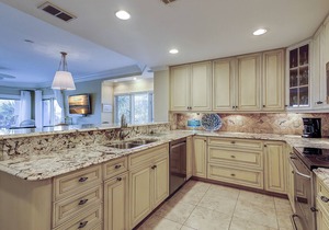 1855 Beachside Tennis - Gorgeous Views of Calibogue Sound!