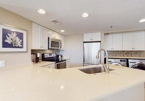 3231 Villamare
