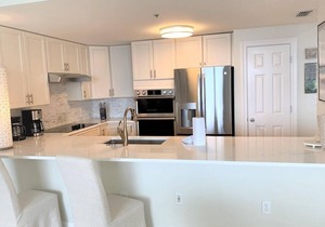 Avalon 1905 - Beach Club - 5/5 Double Mstr Bedrooms-50 Ft Balcony- Pools - beach