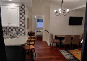 Carriage House 2 bdrm at Camellia Cottages in historic Summerville, SC