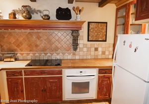 Cottage Located at Gorgeous 1889 Victorian Bed and Breakfast near Charleston
