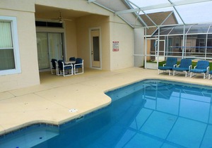 Highlands Reserve- Pool home with expansive back yard and comfy furnishings! in Davenport
