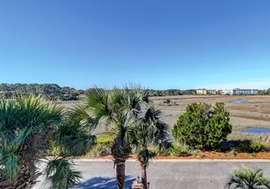 Spacious Oceanfront Home w/ Free WiFi, Views & Private Heated Outdoor Pool in Hilton Head