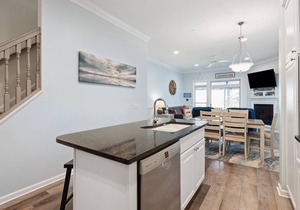 Water's Edge 95 - The Oak Oasis - Renovated Townhome - Walking distance to Beach and Center St.