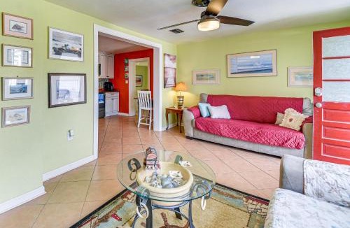 Colington House | < 1/2 Mi to Beach Access + Pier: OBX Getaway