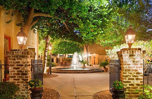 French Quarter Resort | 1 Bedroom Loft at The Lodge Alley Inn