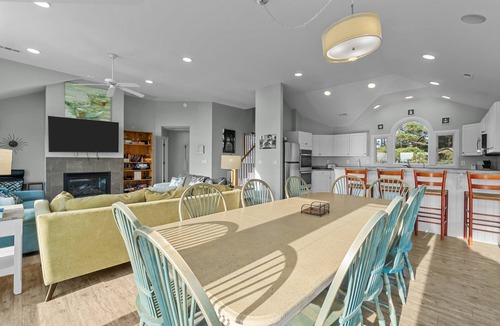 Monteray Shores House | 1528 - Sound and Color - Spacious Soundfront Retreat w/Stunning Sunsets