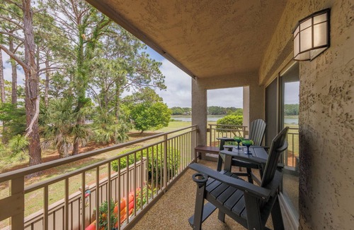 South Beach Condo | 1732 Bluff Villa @ Sea Pines | Scenic Views | Pool | 5-min to South Beach