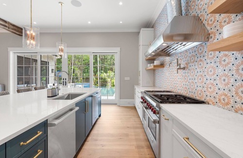 Vanderhorst Plantation House | 194 Ballybunion Drive by Akers Ellis Rentals