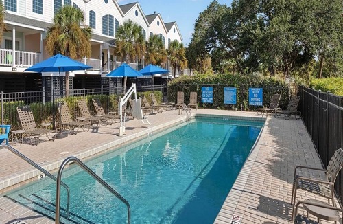 Ocean Ridge Condo | 1br Suite Condo Deep-Sea Fishing, Golf, Beach!