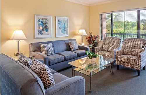 Shipyard Plantation Resort | 2 bed 2 bath sleeps 6. Walking distance to beach, shops/restaurants in Coligny.