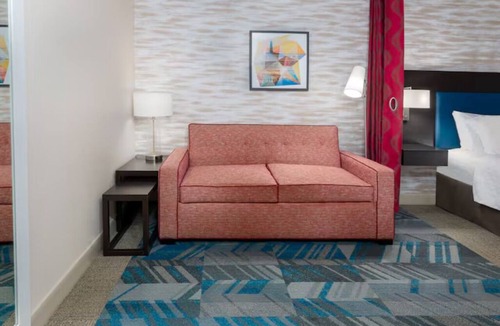 North Charleston Hotel | 2 Queen Studio: Gym & Pool Access | 3 mi to Airport | 1mi to Shopping & Events