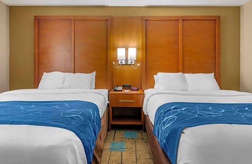 Beaufort Hotel | 2-Star Hotel ∙ Comfort Suites near MCAS Beaufort