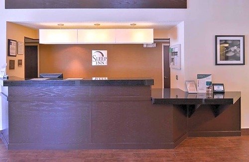 Fayetteville Hotel | 2-Star Hotel ∙ Sleep Inn Fayetteville North