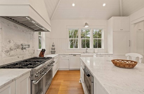 Vanderhorst Plantation House | 272 Tallow Tree Lane by Akers Ellis Rentals