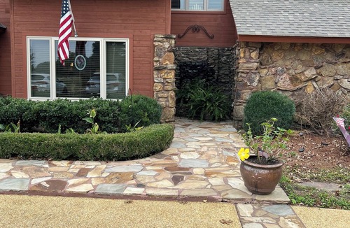 New Albany House | 3 bed 2 baths upstairs in home with heated indoor/outdoor pools New Albany