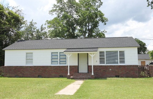 Crocketville House | 3-bedroom house in peaceful Hampton with Central AC-Cool/Heat