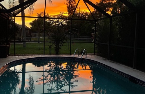 Fort Myers House | 3-bedroom vacation home just minutes to Downtown Cape Coral & Fort Myers.