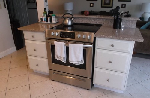 Shipyard Plantation Condo | 3 BR Across From Beach/Lagoon & Golf View w/2 Private Decks - 10% OFF AUG/SEPT!