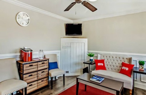 Ridgeland Hotel | 3 Peaceful King Rooms w/Essentials for Convenient Stay in Ridgeland