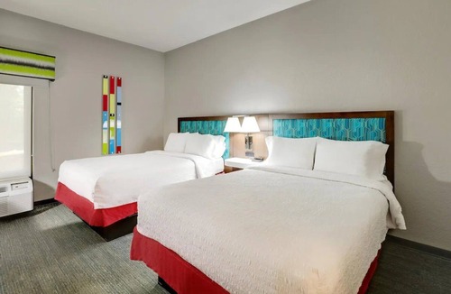 Polk Village Hotel | 3 Welcoming Rooms Near Beaufort Waterfront Park – 2.5 Miles | Pet-Friendly