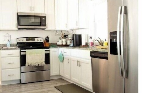 Savannah House | 3BR Island Oasis close to Tybee!