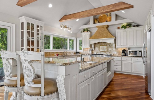 Heritage Woods House | 47 Heritage Road @ Sea Pines | Golf and Lagoon Views | Heated Pool | Near Harbour Town