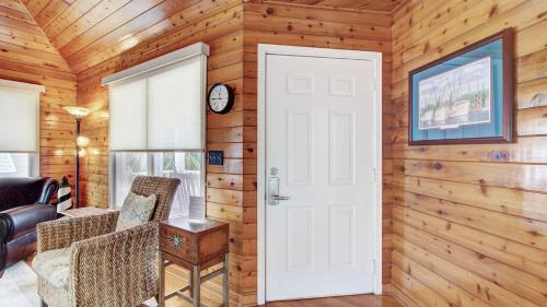 Pelican Bay House | 54 Pelican Bay by AvantStay