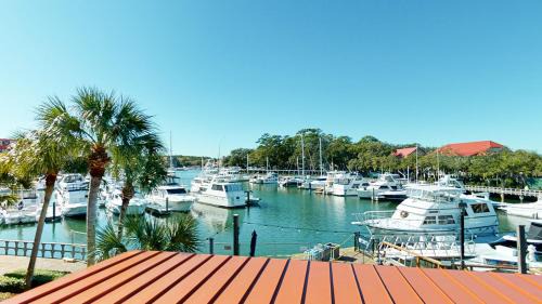 Shelter Cove Villa | 7111 Harbourside I
